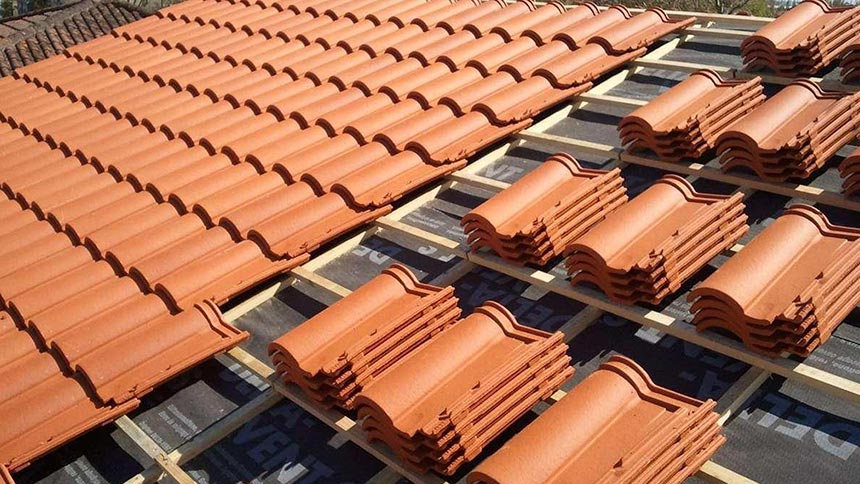 clay-roof-tiles-installation.jpg